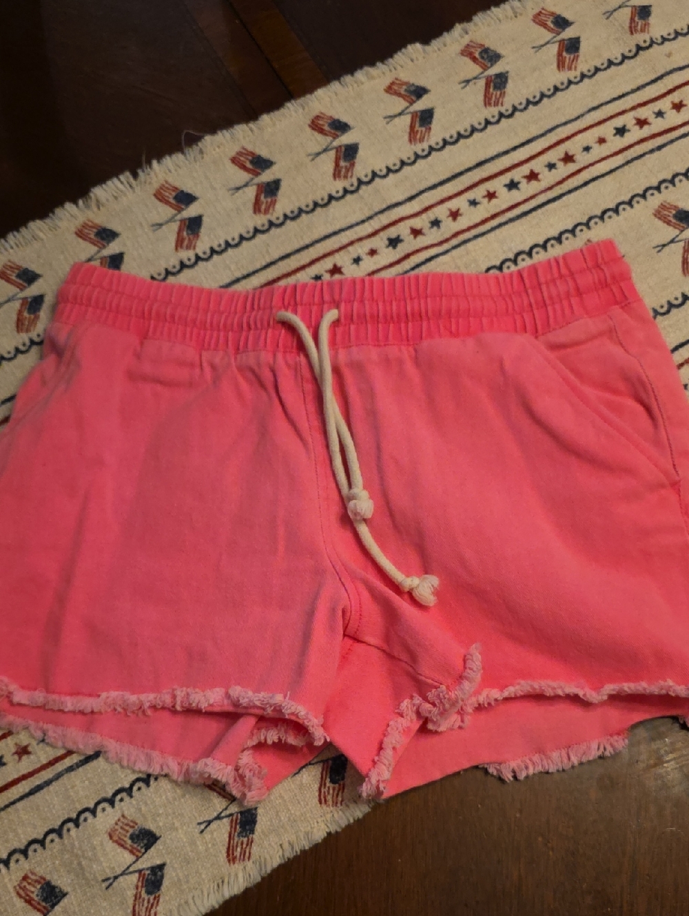 No Boundaries Coral Pink Drawstring Frayed Hem Athletic Shorts Women's